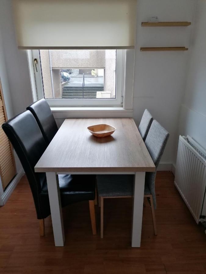 Bathgate Handy House Bagian luar foto