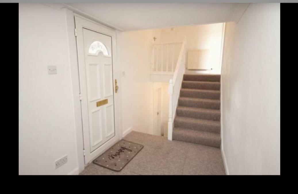 Bathgate Handy House Bagian luar foto